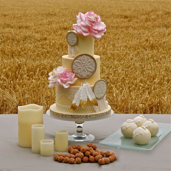 Wedding cake bohème